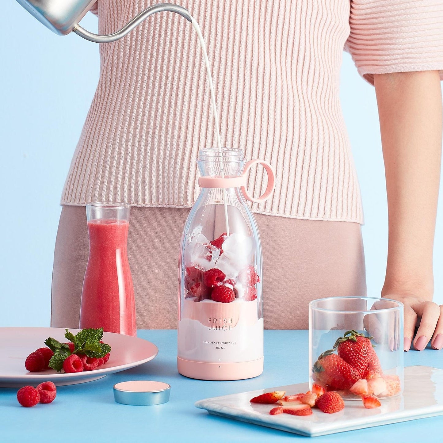 Portable Smoothie Blender Bottle